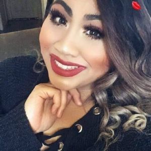 Meet your Posher, Alexandria